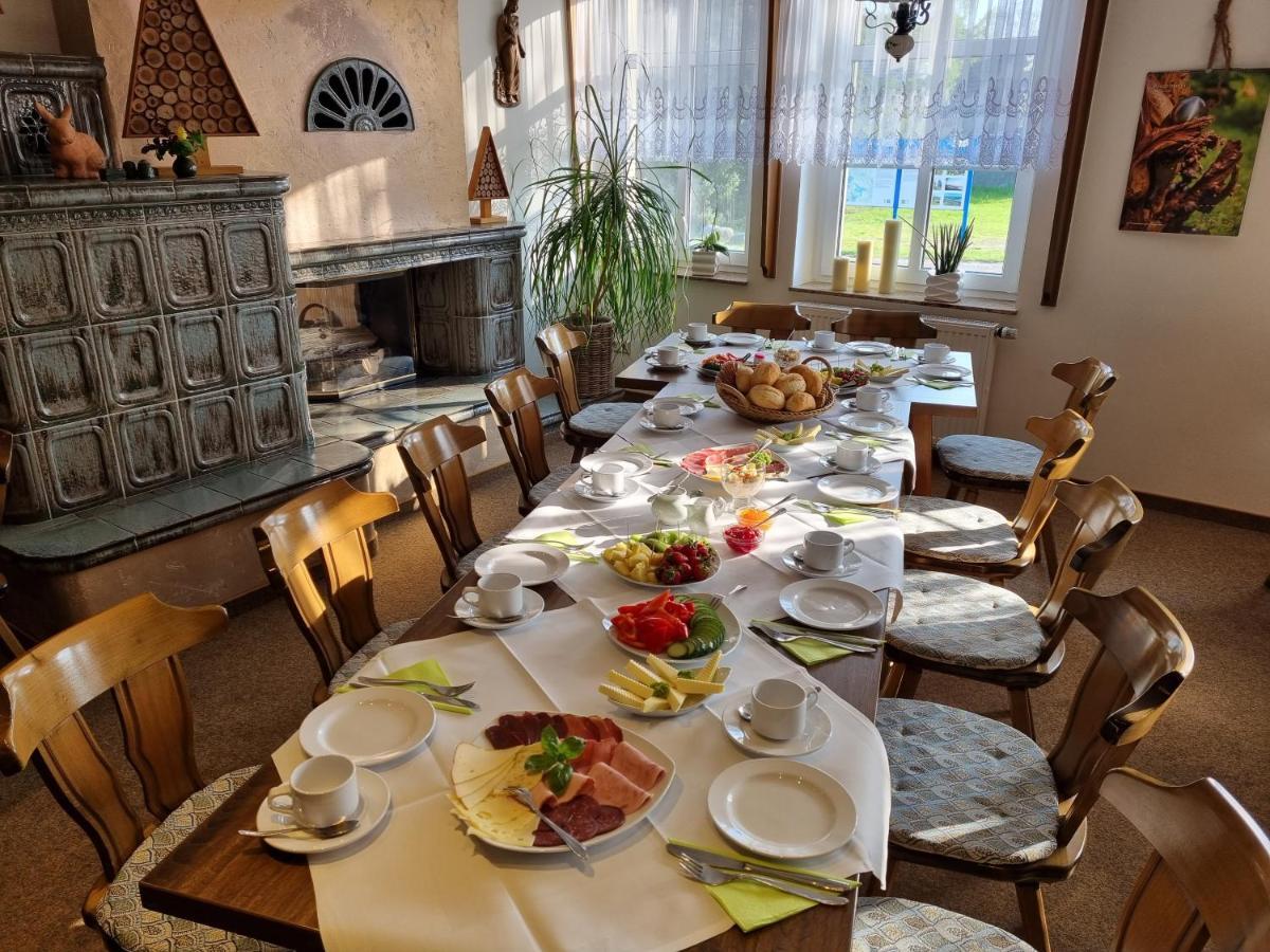 Wirtshaus & Pension "Zum Hammer" Neustadt  Exteriör bild